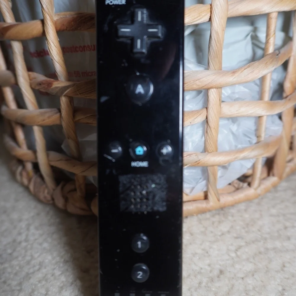 Nintendo Wii Remote Controller Plus Black Motion Plus Inside - Picture 5 of 5